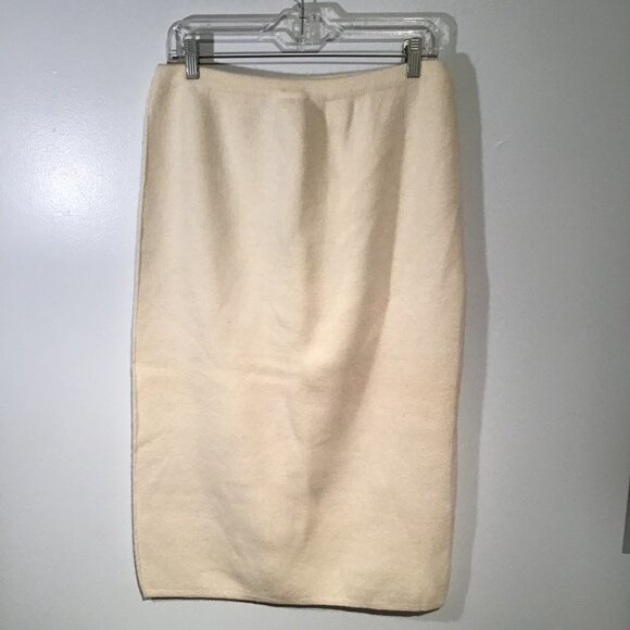 Adrienne Vittadini Dresses & Skirts - Vintage Adrienne Vittadini Lambs Wool  Knee Length Pencil Skirt Size L